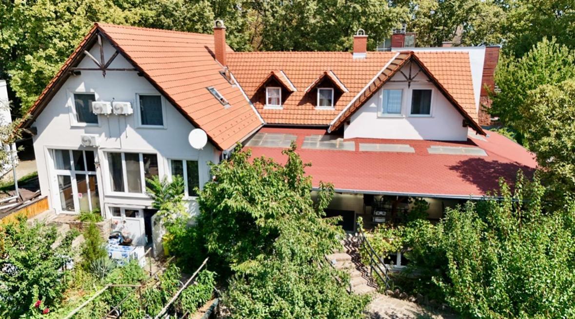 Goldschmiedt Vendeghaz Hotel Palkove Exterior foto